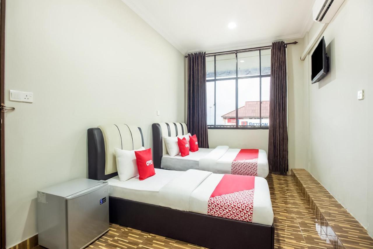 Oyo 89712 Grand Inn Semporna Chambre photo
